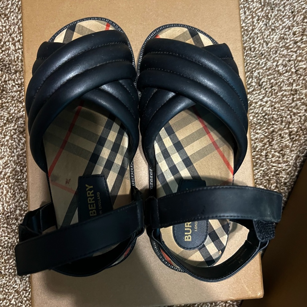 Girls black Burberry sandals!